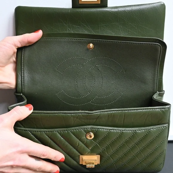 Chanel reissue 2.55 classic flap bag - Picture 4 of 10